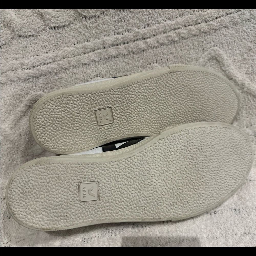 Veja volley canvas sneakers - Picture 6 of 7